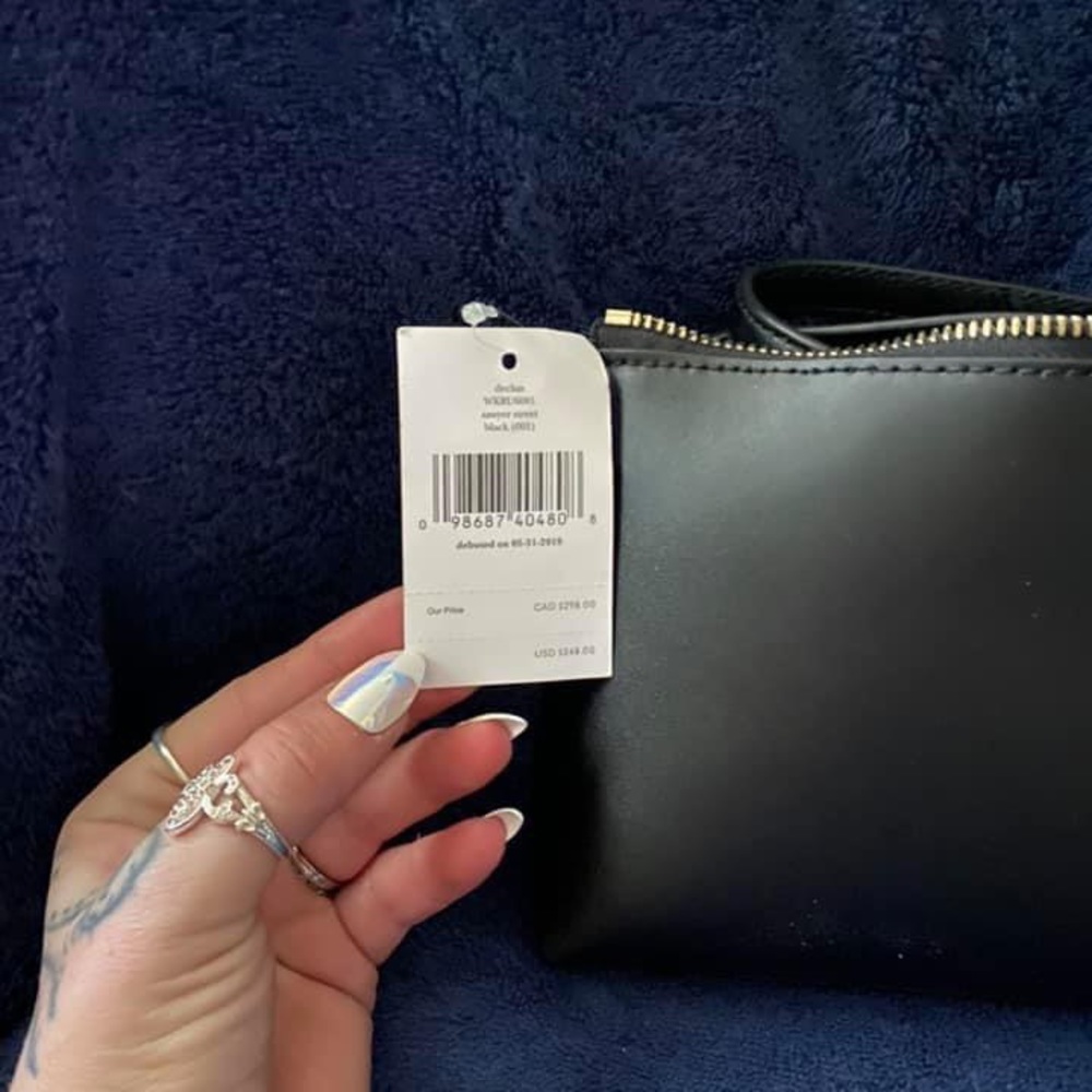 Beautiful black crossbody Kate spade ♠️